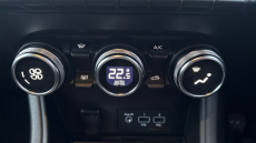 Renault Captur 1.0 TCE 90 Techno 5dr Petrol Hatchback